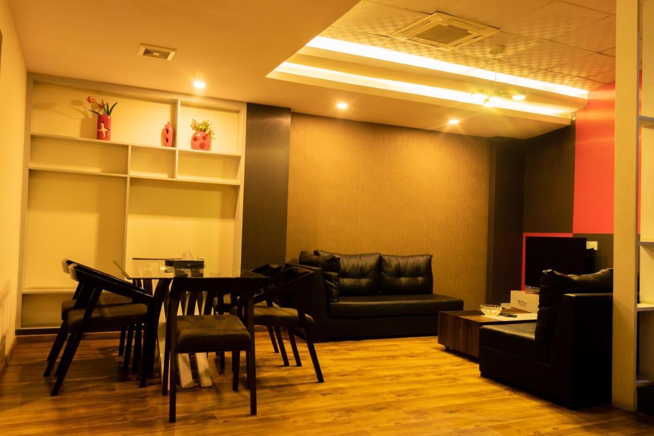 Classic Serviced Apartments Jawlakhel Esterno foto