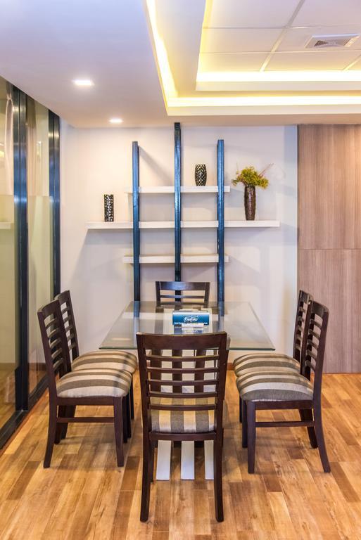 Classic Serviced Apartments Jawlakhel Esterno foto