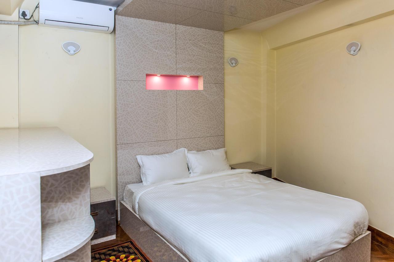 Classic Serviced Apartments Jawlakhel Esterno foto