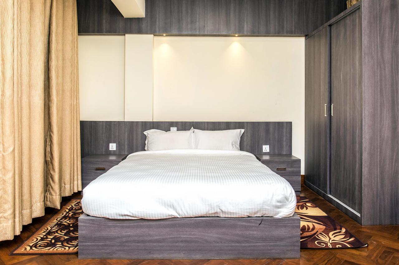 Classic Serviced Apartments Jawlakhel Esterno foto