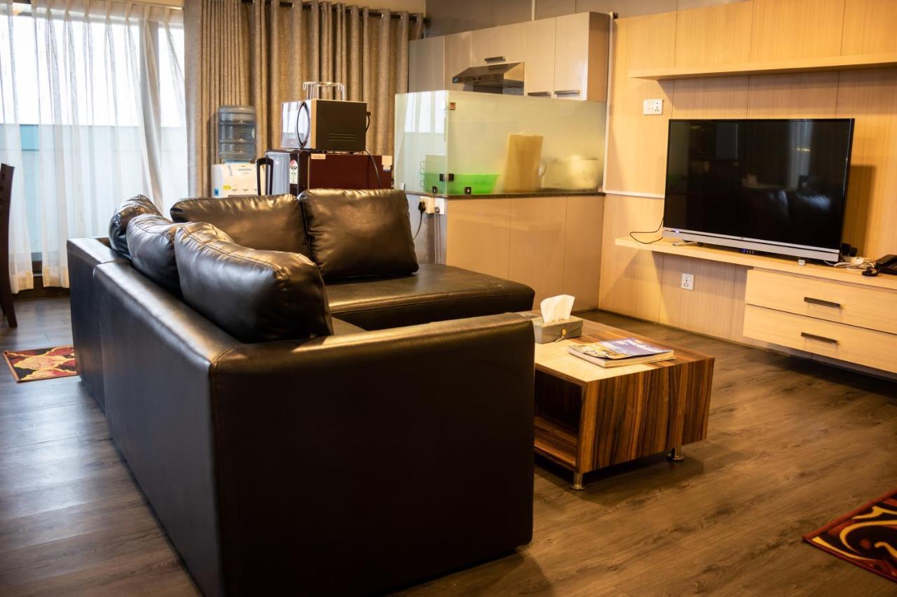 Classic Serviced Apartments Jawlakhel Esterno foto